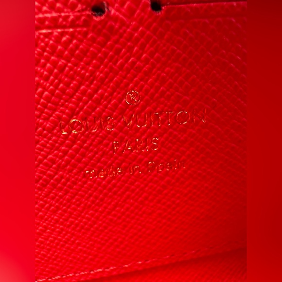 Authentic Louis Vuitton Damier Evasion Zippy Wallet N61240 - Picture 8 of 11